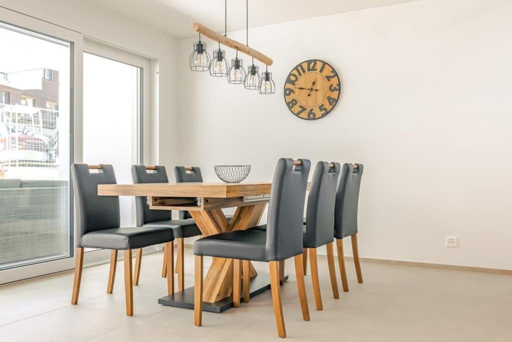 Apartment Niesen - Aare Jungfrau Ag